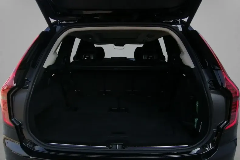 Volvo XC90 din 2025 cu 20.000 km - oferta VOL214468 - foto 10