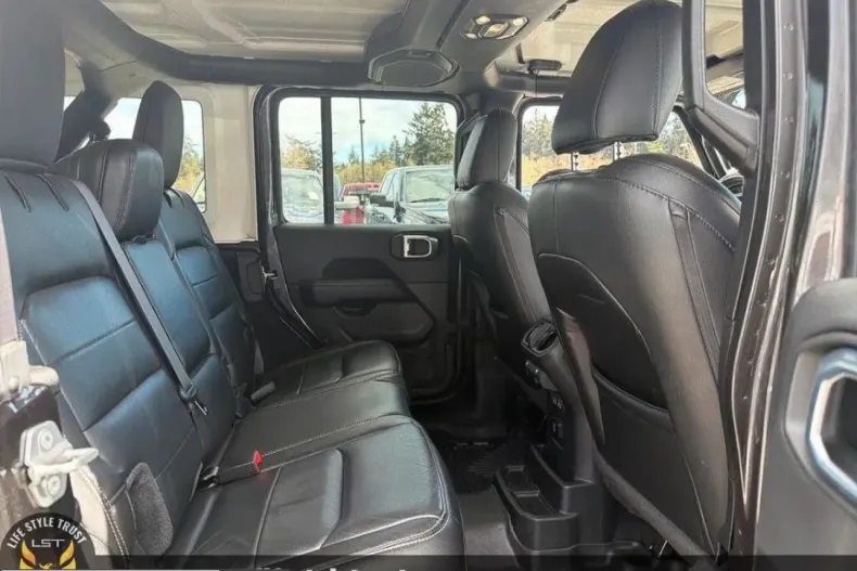 Jeep Wrangler din 2022 cu 60.110 km - oferta JEE214469 - foto 22