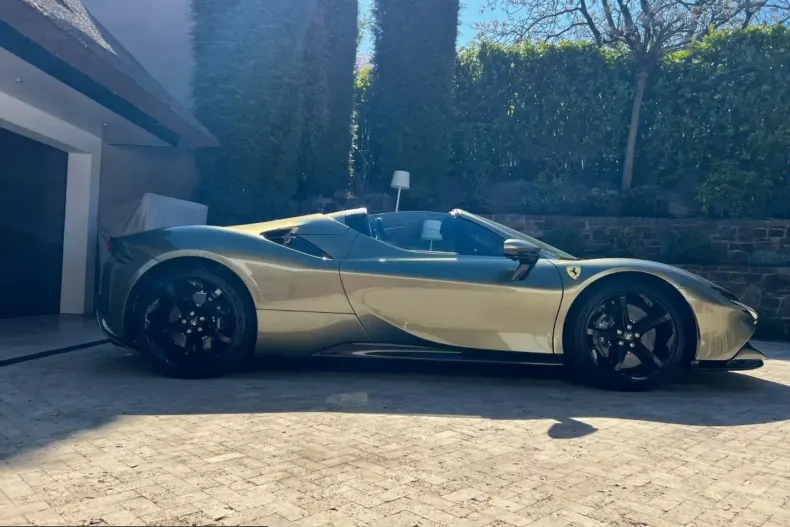 Ferrari SF90 din 2025 cu 1.350 km - oferta FER214470 - foto 5