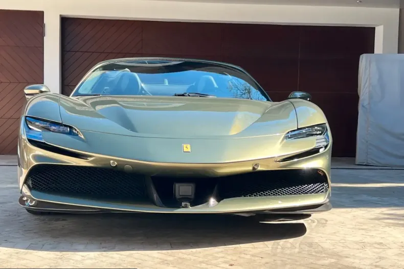 Ferrari SF90 din 2025 cu 1.350 km - oferta FER214470 - foto 7