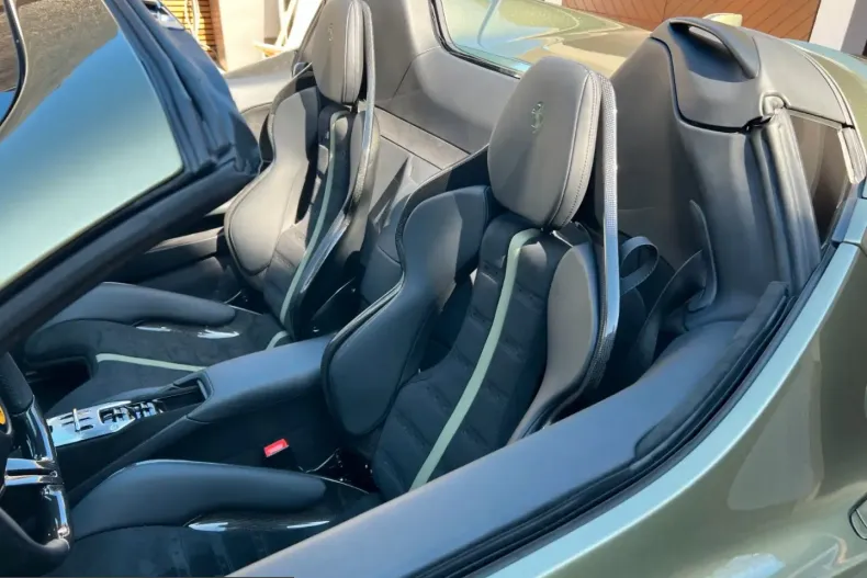 Ferrari SF90 din 2025 cu 1.350 km - oferta FER214470 - foto 9