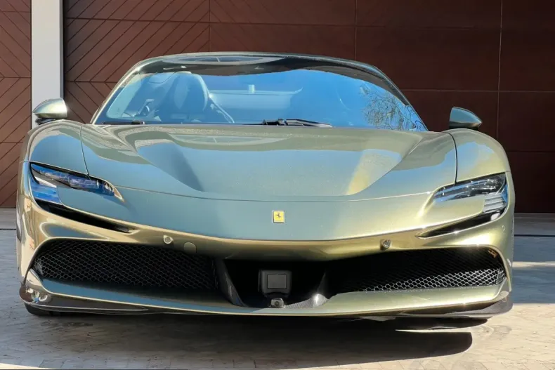 Ferrari SF90 din 2025 cu 1.350 km - oferta FER214470 - foto 14