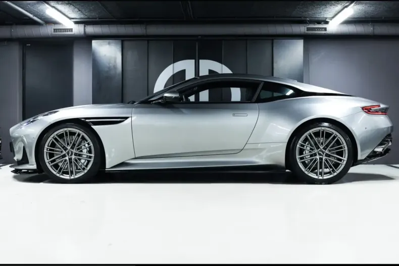Aston Martin DB12 din 2024 cu 4.650 km - oferta AST214472 - foto 2