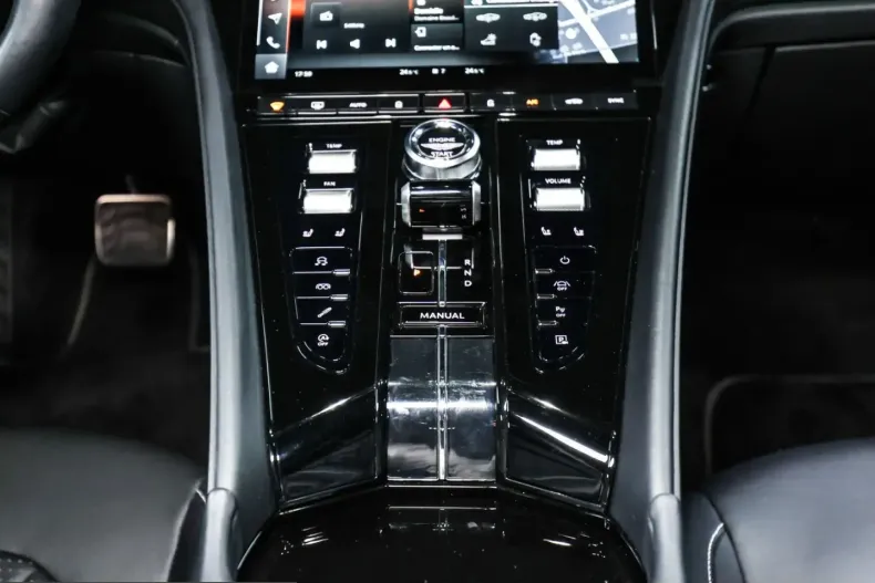 Aston Martin DB12 din 2024 cu 4.650 km - oferta AST214472 - foto 21