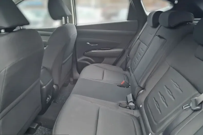 Hyundai Tucson din 2025 cu 7.856 km - oferta HYU214483 - foto 11