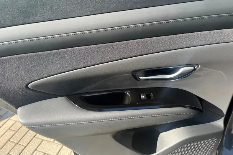 Hyundai Tucson din 2025 cu 14.288 km - oferta HYU214485 - foto 9