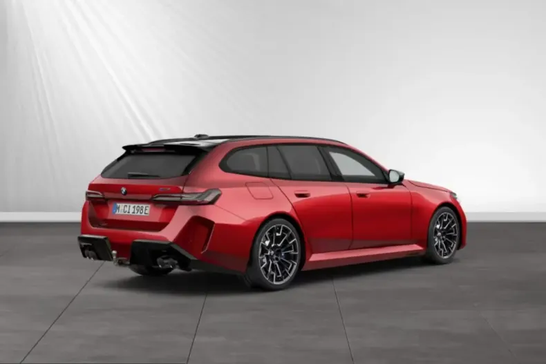 BMW M5 (Seria 5) din 2025 cu 2.358 km - oferta BMW214491 - foto 6