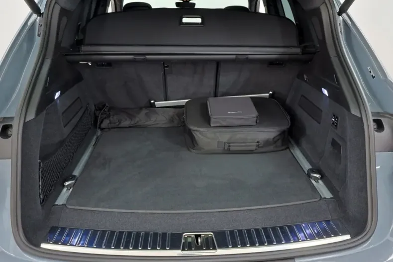 Porsche Cayenne din 2024 cu 40.800 km - oferta POR214511 - foto 31