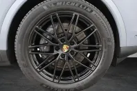 Porsche Cayenne din 2024 cu 40.800 km - oferta POR214511 - foto 34