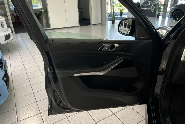 BMW X5 (Seria X) din 2024 cu 16.900 km - oferta BMW214519 - foto 8