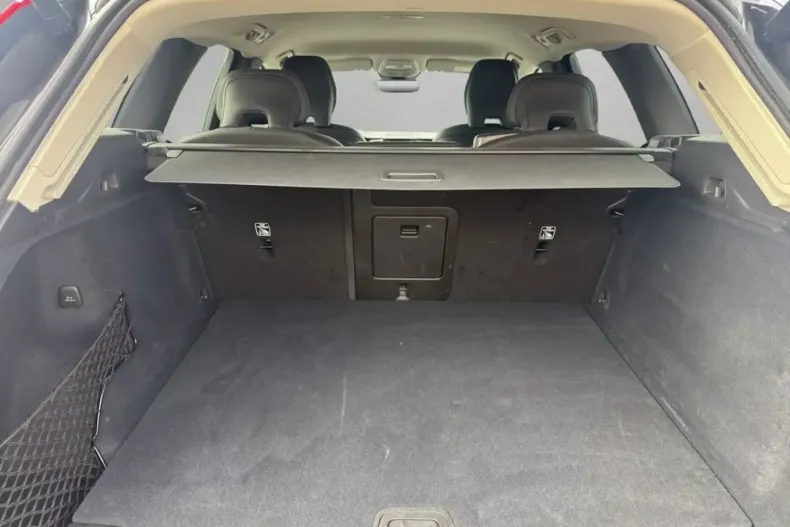Volvo XC60 din 2024 cu 15.351 km - oferta VOL214520 - foto 4