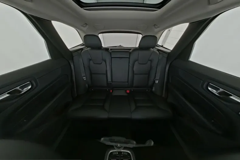 Volvo XC60 din 2022 cu 51.351 km - oferta VOL214527 - foto 16