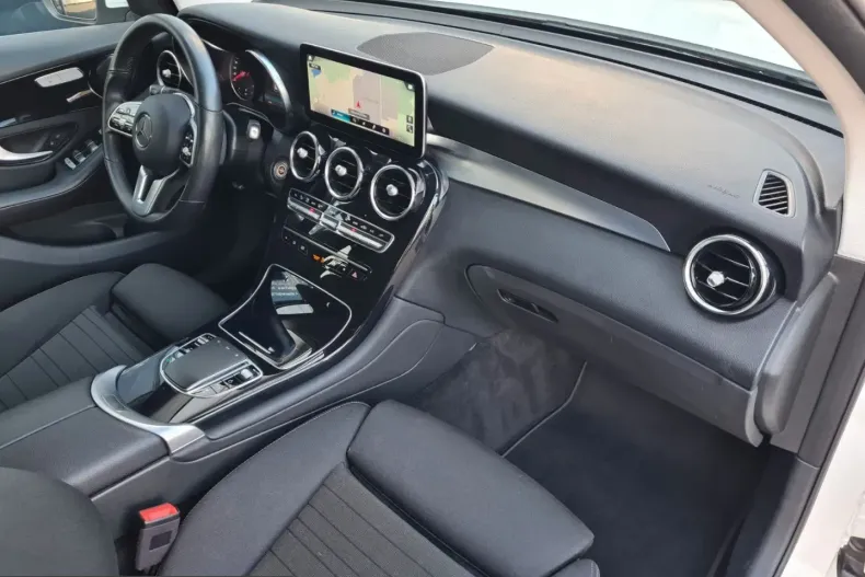 Mercedes-Benz GLC 200 (Clasa GLC) din 2021 cu 83.850 km - oferta MER214529 - foto 17