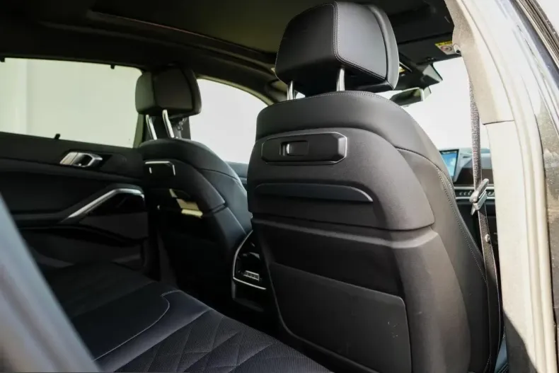 BMW X6 (Seria X) din 2025 cu 21.990 km - oferta BMW214531 - foto 8