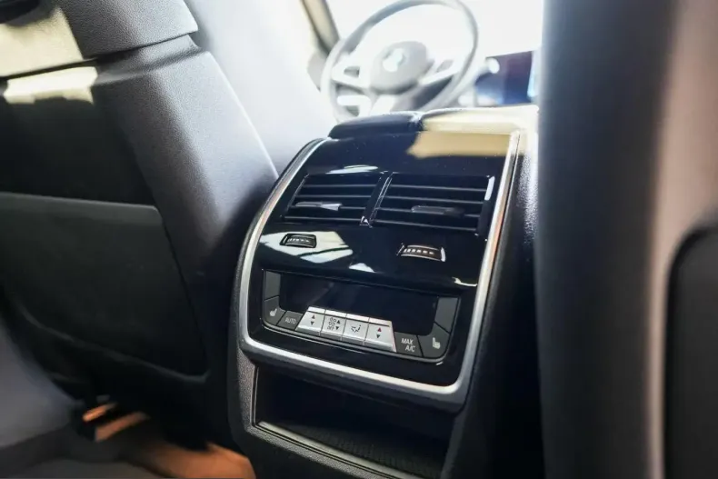 BMW X6 (Seria X) din 2025 cu 21.990 km - oferta BMW214531 - foto 20