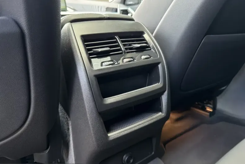BMW X6 (Seria X) din 2024 cu 6.500 km - oferta BMW214532 - foto 14