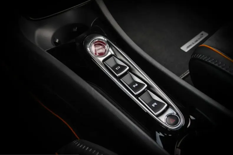 McLaren Artura din 2023 cu 7.810 km - oferta MCL214533 - foto 18