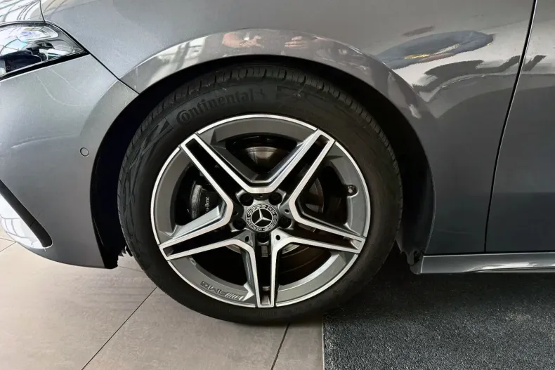 Mercedes-Benz A 200 (Clasa A) din 2025 cu 29.900 km - oferta MER214545 - foto 10