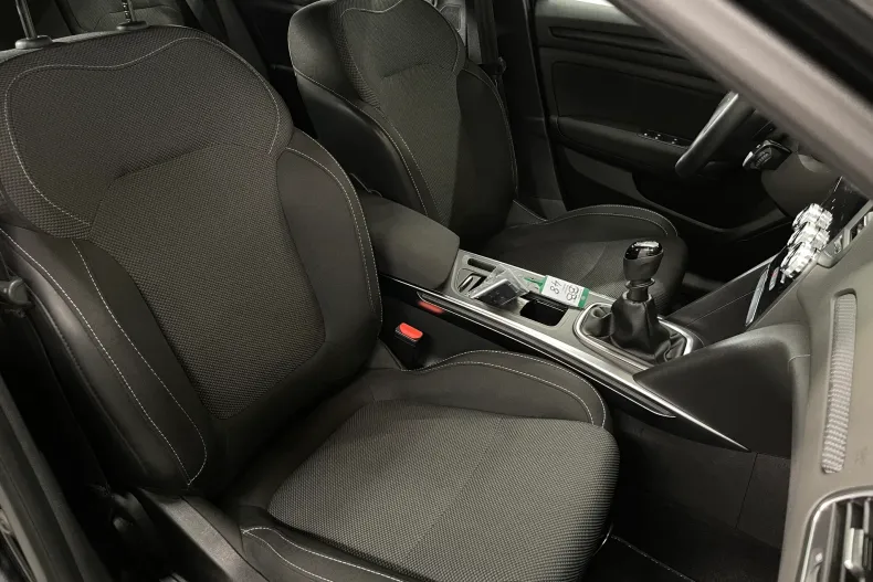 Renault Megane din 2023 cu 27.115 km - oferta REN214559 - foto 10