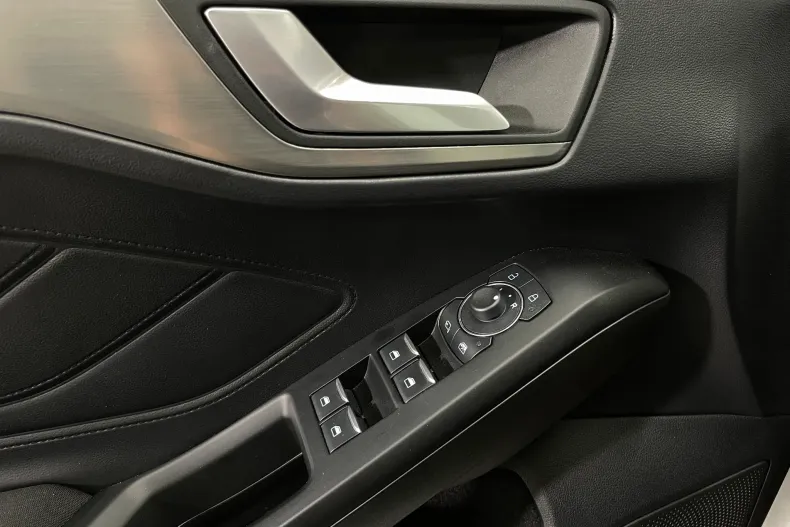 Ford Focus din 2023 cu 40.254 km - oferta FOR214567 - foto 20