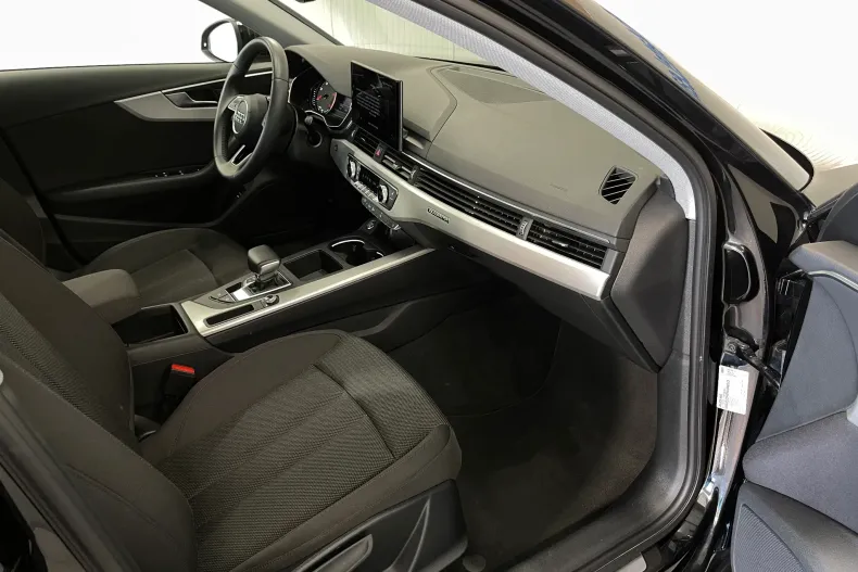 Audi A4 din 2022 cu 52.766 km - oferta AUD214577 - foto 9