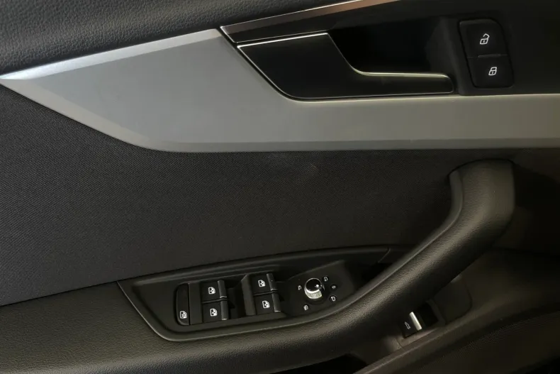 Audi A4 din 2022 cu 52.766 km - oferta AUD214577 - foto 23