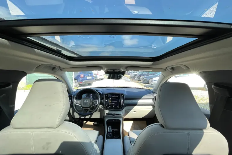 Volvo XC40 din 2020 cu 85.395 km - oferta VOL214583 - foto 7