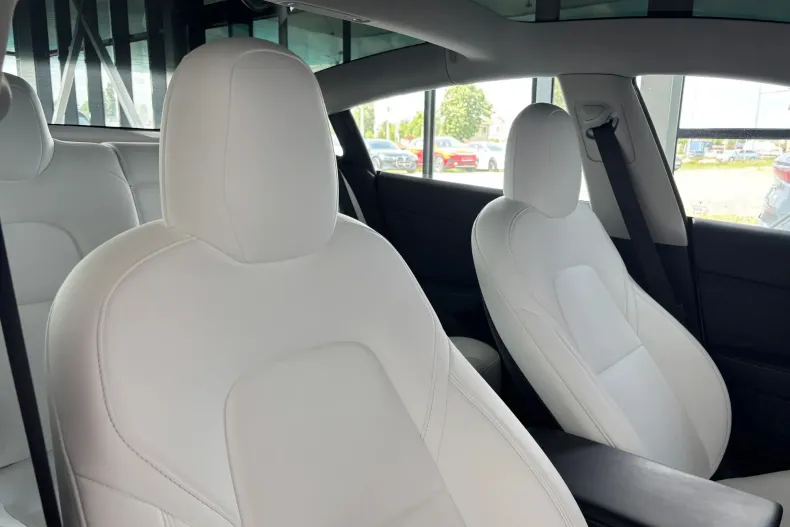 Tesla Model 3 din 2021 cu 79.800 km - oferta TES214601 - foto 13