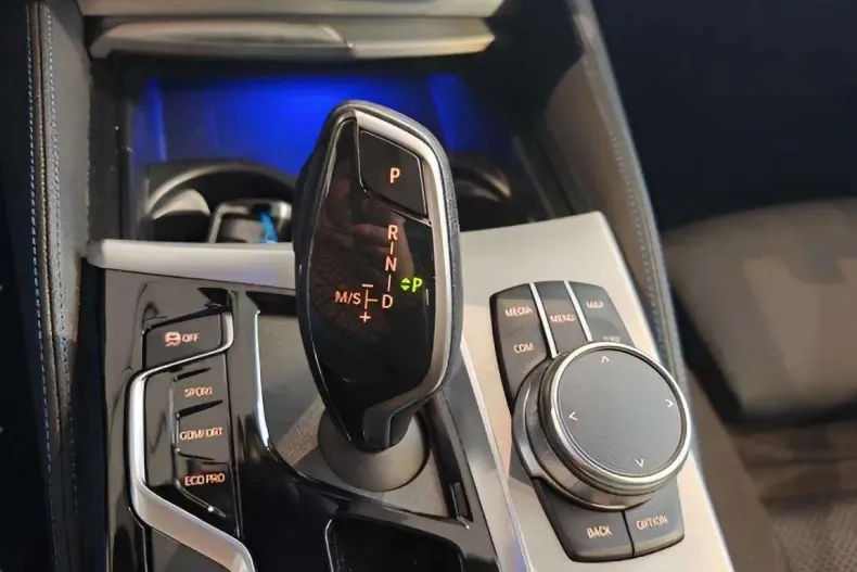 BMW 520d (Seria 5) din 2020 cu 79.194 km - oferta BMW214603 - foto 7