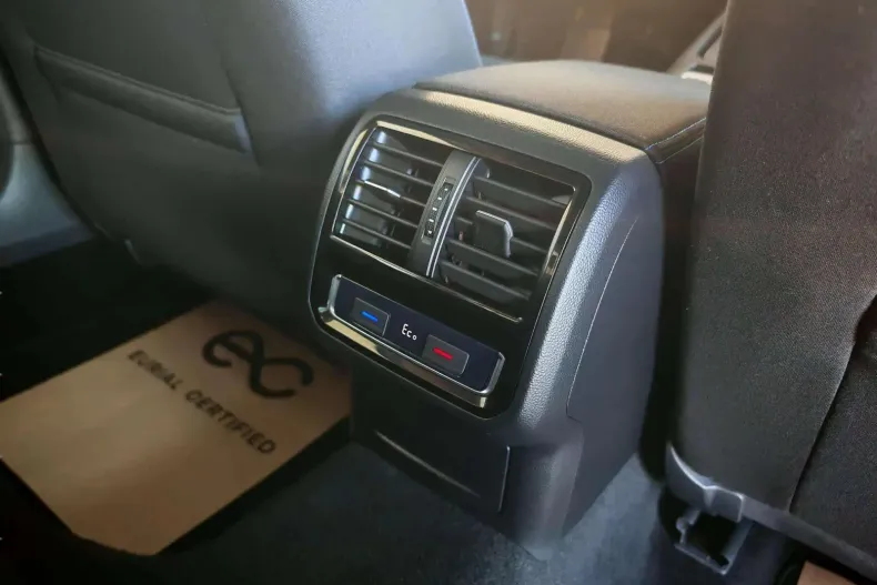 Volkswagen Passat din 2020 cu 155.674 km - oferta VOL214604 - foto 6