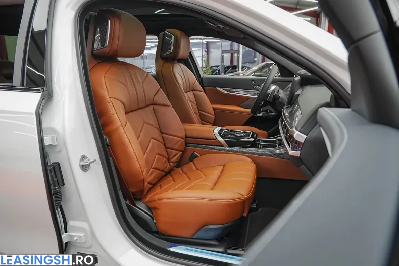 BMW 740d (Seria 7) din 2025 cu 20 km - oferta BMW214609 - foto 6