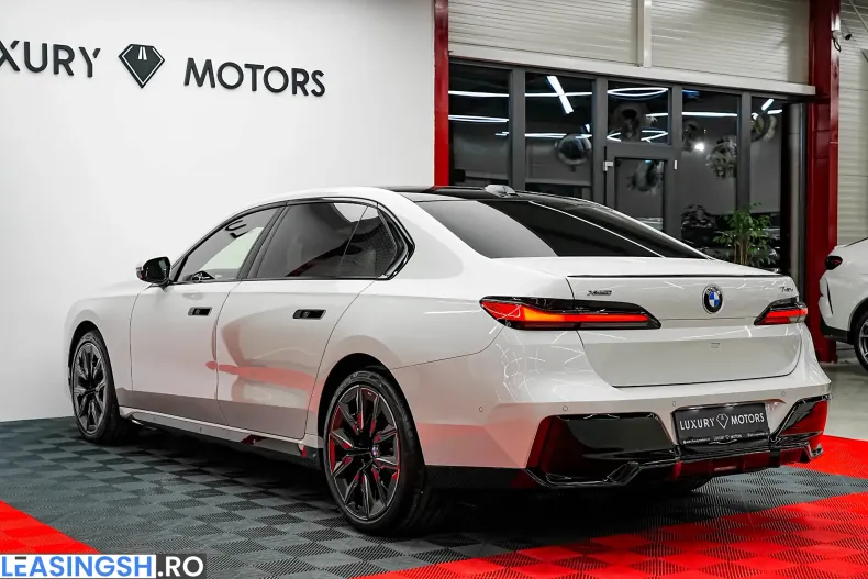 BMW 740d (Seria 7) din 2025 cu 20 km - oferta BMW214609 - foto 13