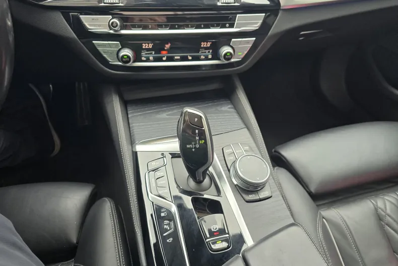 BMW 530e (Seria 5) din 2021 cu 126.000 km - oferta BMW214617 - foto 6
