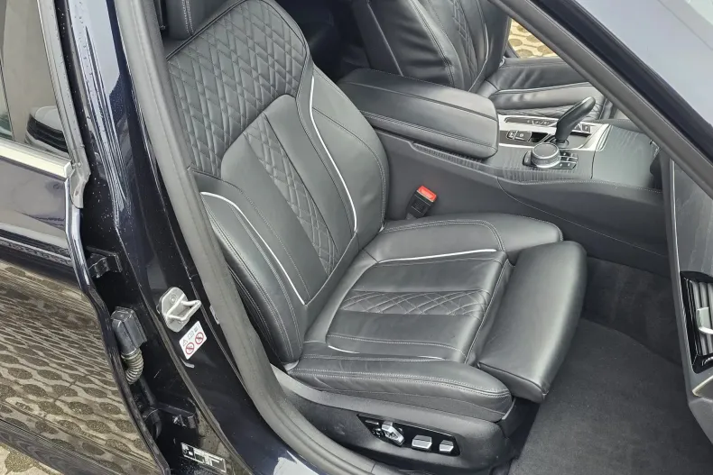 BMW 530e (Seria 5) din 2021 cu 126.000 km - oferta BMW214617 - foto 8