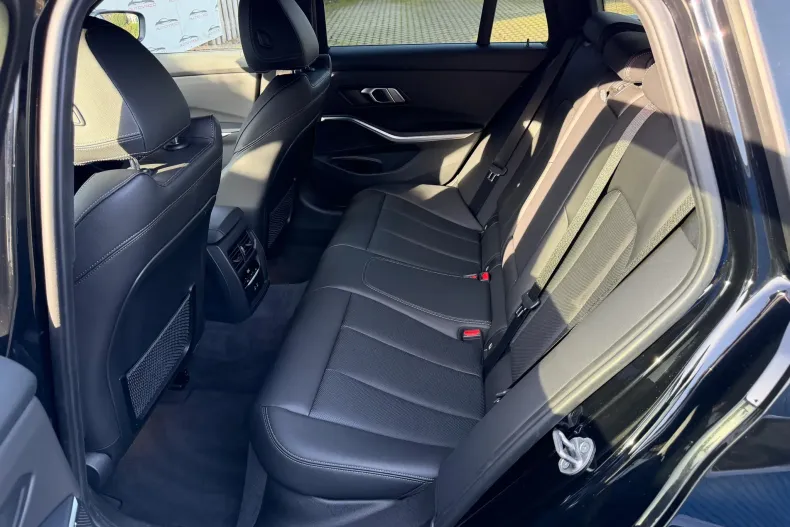 BMW 330e (Seria 3) din 2022 cu 102.000 km - oferta BMW214618 - foto 8