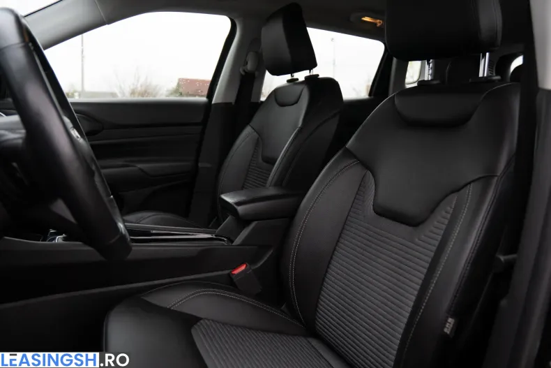 Jeep Compass din 2023 cu 69.777 km - oferta JEE214619 - foto 22