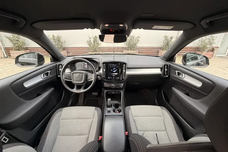 Volvo XC40 din 2020 cu 114.721 km - oferta VOL214622 - foto 9