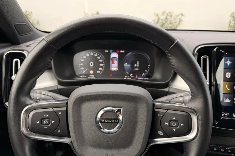 Volvo XC40 din 2020 cu 114.721 km - oferta VOL214622 - foto 26