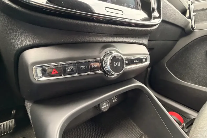 Volvo XC40 din 2020 cu 114.721 km - oferta VOL214622 - foto 35