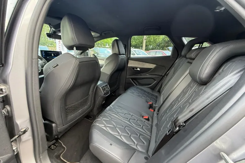 Peugeot 3008 din 2023 cu 72.836 km - oferta PEU214626 - foto 12