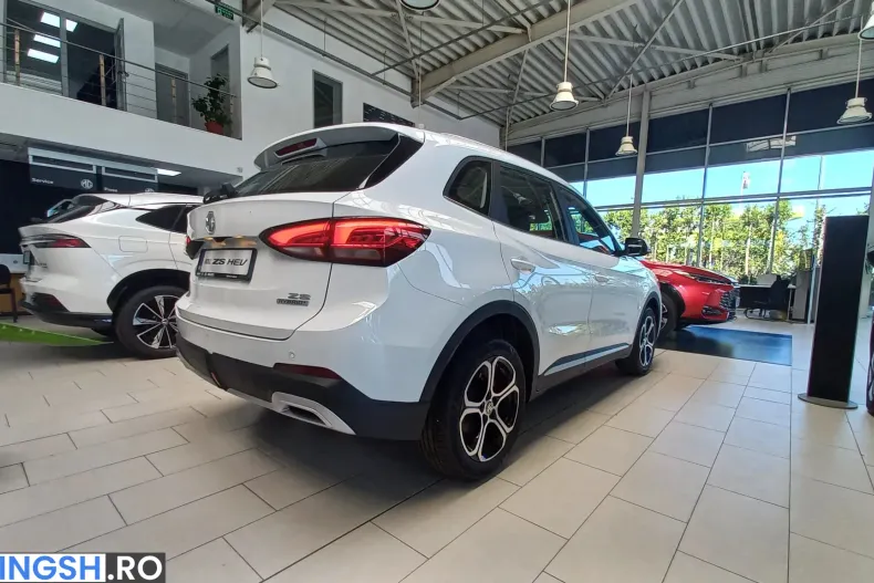 MG ZS HEV din 2024 cu 1 km - oferta MG0214636 - foto 8