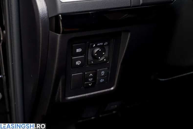 Toyota Land Cruiser din 2023 cu 50.000 km - oferta TOY214647 - foto 20