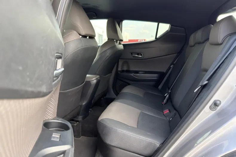 Toyota C-HR din 2021 cu 87.709 km - oferta TOY214655 - foto 10