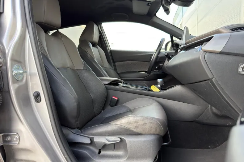 Toyota C-HR din 2021 cu 87.709 km - oferta TOY214655 - foto 11