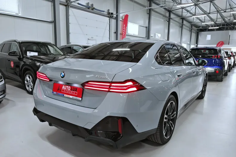 BMW 520i (Seria 5) din 2025 cu 7.595 km - oferta BMW214663 - foto 5