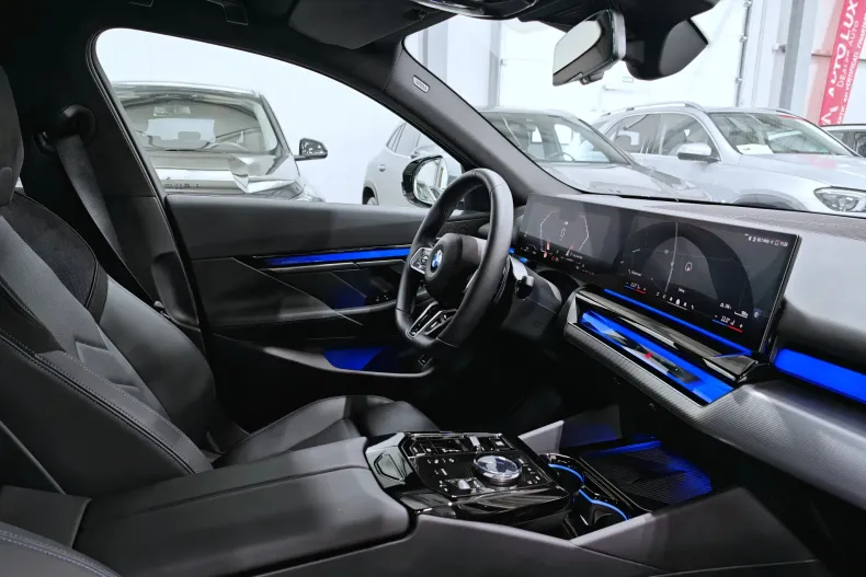 BMW 520i (Seria 5) din 2025 cu 7.595 km - oferta BMW214663 - foto 6