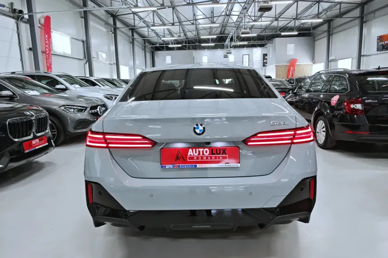 BMW 520i (Seria 5) din 2025 cu 7.595 km - oferta BMW214663 - foto 34