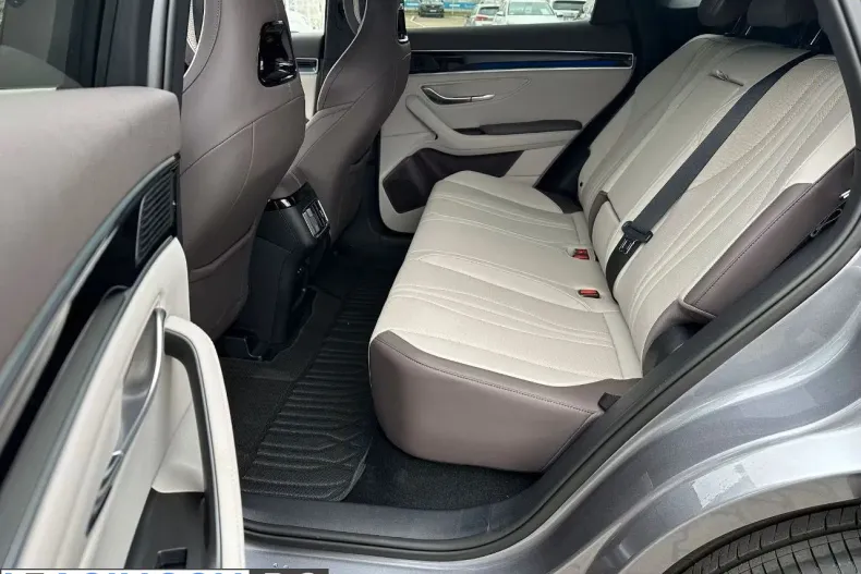 BYD Seal U din 2025 cu 6.000 km - oferta BYD214673 - foto 20