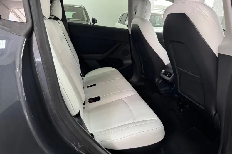 Tesla Model Y din 2021 cu 112.000 km - oferta TES214681 - foto 16