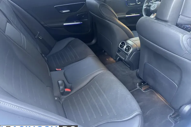 Mercedes-Benz C 200 (Clasa C) din 2024 cu 15.902 km - oferta MER214684 - foto 13
